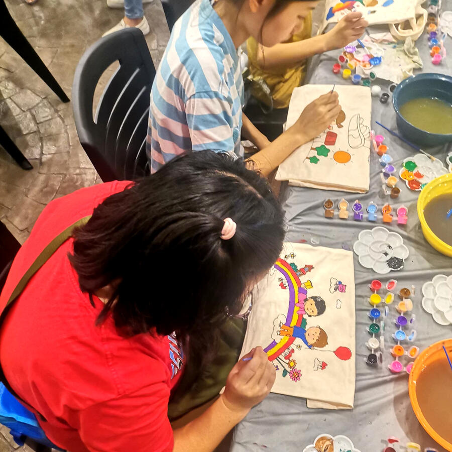 TOTE BAG PAINTING